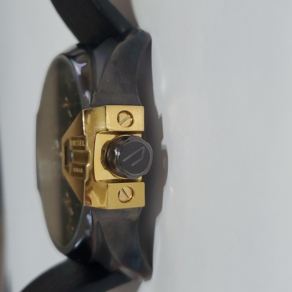 Diesel Men's Watch - Picture 7 of 9